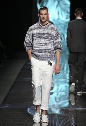 Louis Vuitton تكشف عن مجموعة ربيع صيف 2013 في دبي